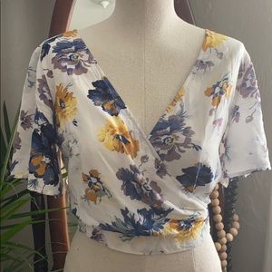 Crop top with open back and tie